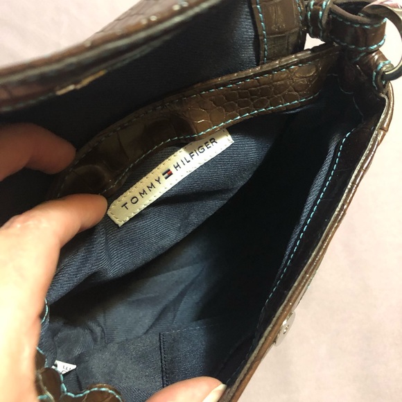 Tommy Hilfiger Faux Croc Top Handle w/ blue stitching detail - Picture 8 of 9